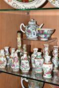 A COLLECTION OF SMALL PIECES OF 19TH AND EARLY 20TH CENTURY CHINESE CANTON FAMILLE ROSE PORCELAIN,
