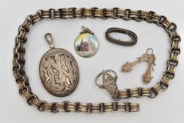 ASSORTED JEWELLERY, to include a white metal oval monogram locket, fitted with a tapered bail, opens