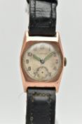 A GENTS 1940'S, 9CT GOLD 'ADMIRALTY' WRISTWATCH, manual wind AF, round discoloured dial signed '