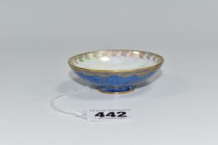 A WEDGWOOD BONE CHINA LUSTRE PIN DISH, pattern no. Z4829, having a mottled blue exterior, a mother