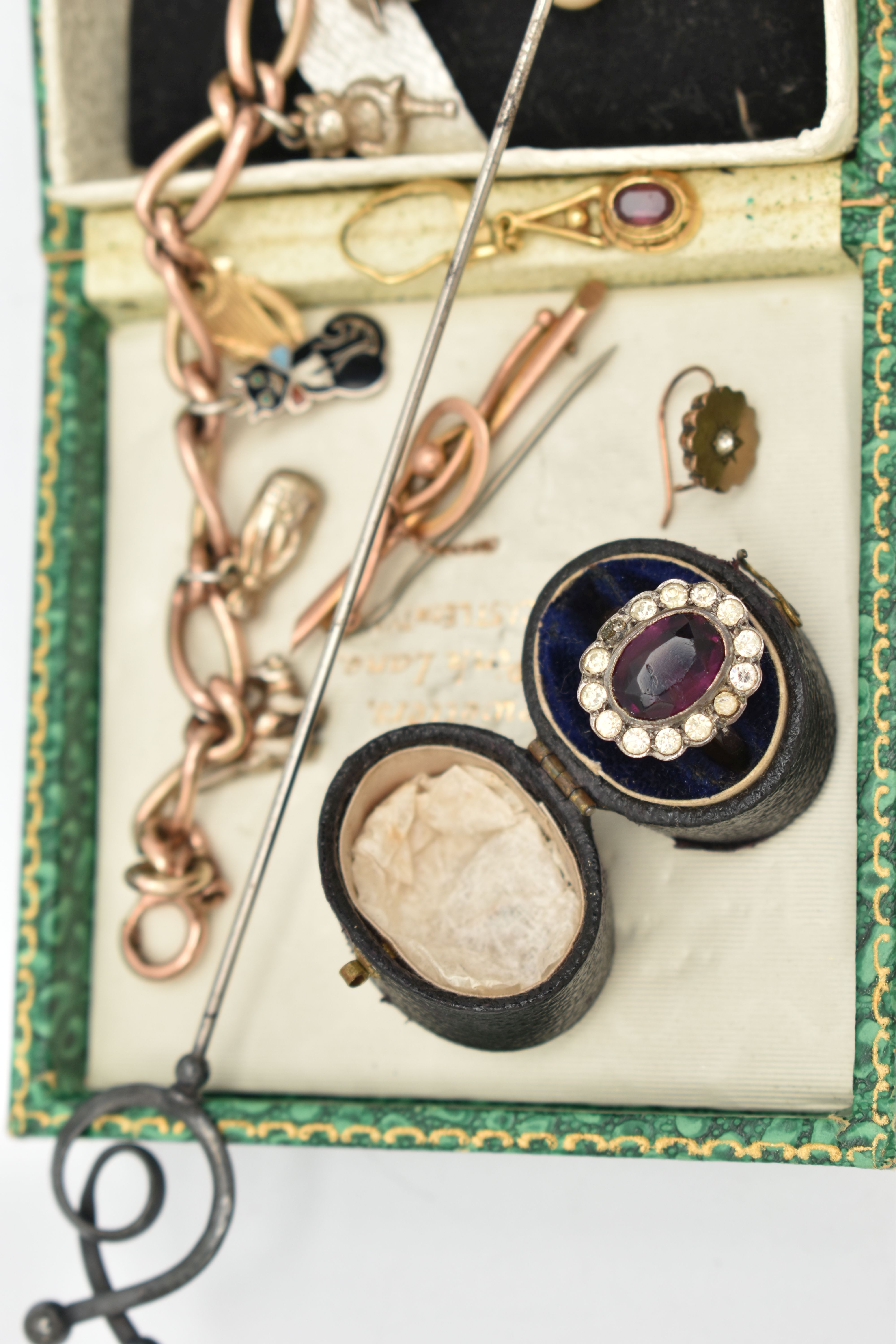 ASSORTED JEWELLERY, to include a gold plated bracelet, fitted with various charms to include a 9ct - Image 3 of 5