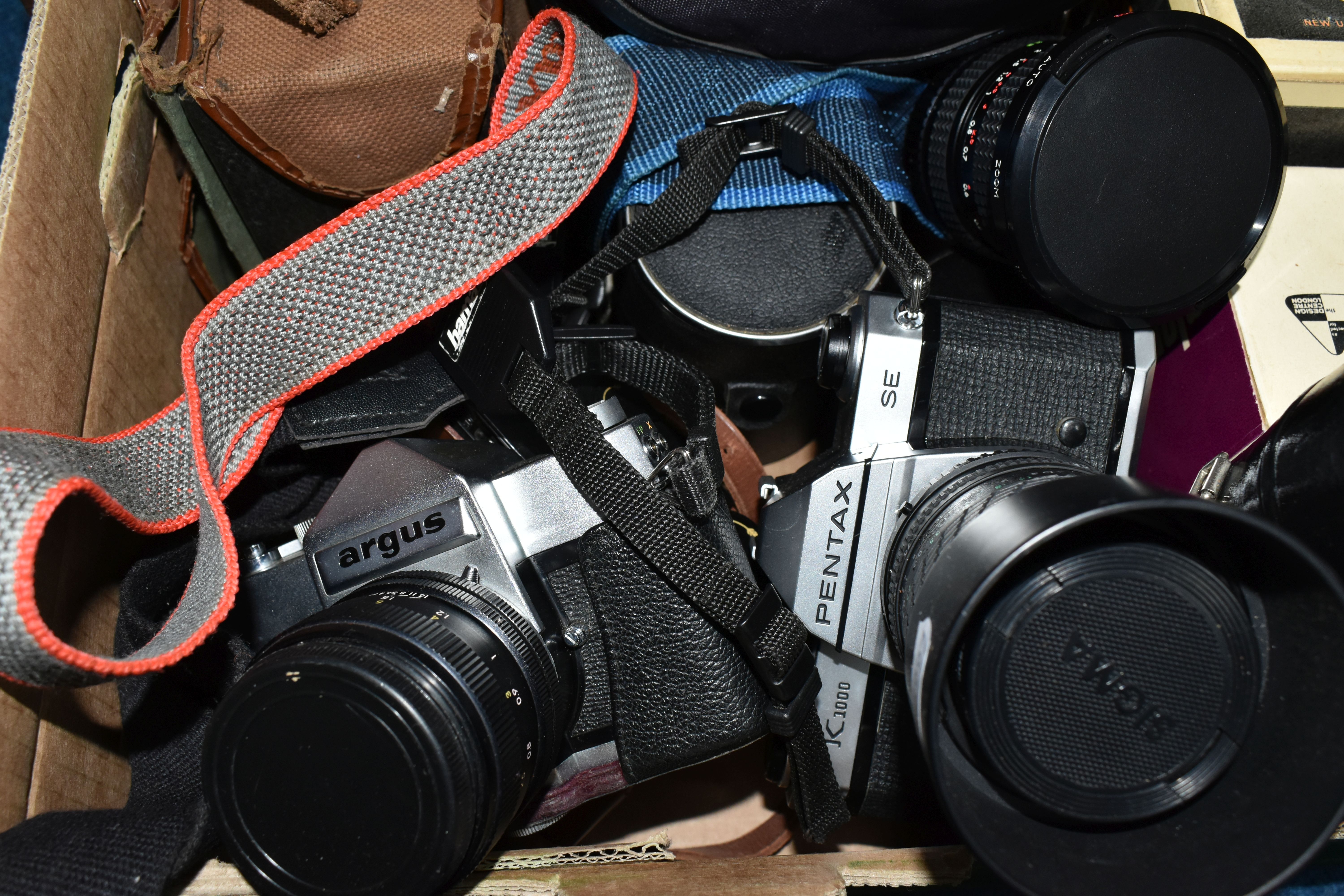 TWO BOXES OF CAMERAS AND PHOTOGRAPHIC EQUIPMENT, to include a Pentax K1000 SE 35mm camera, fitted - Image 5 of 5