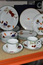 A GROUP OF ROYAL WORCESTER 'EVESHAM VALE' PATTERN DINNERWARE, comprising three tea cups , three