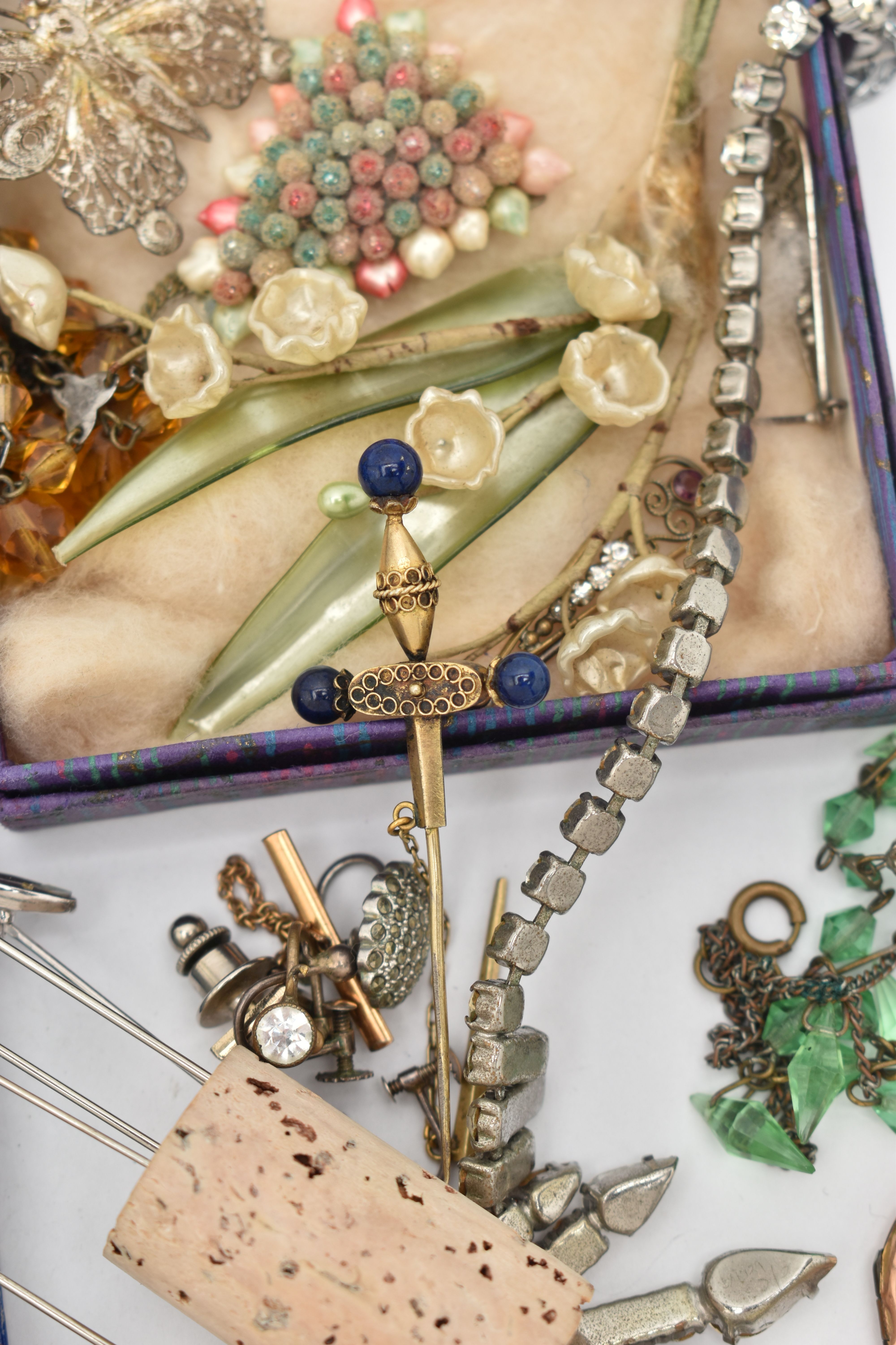 A SELECTION OF COSTUME JEWELLERY, to include two early 20th century faceted bead necklaces, a - Image 11 of 12