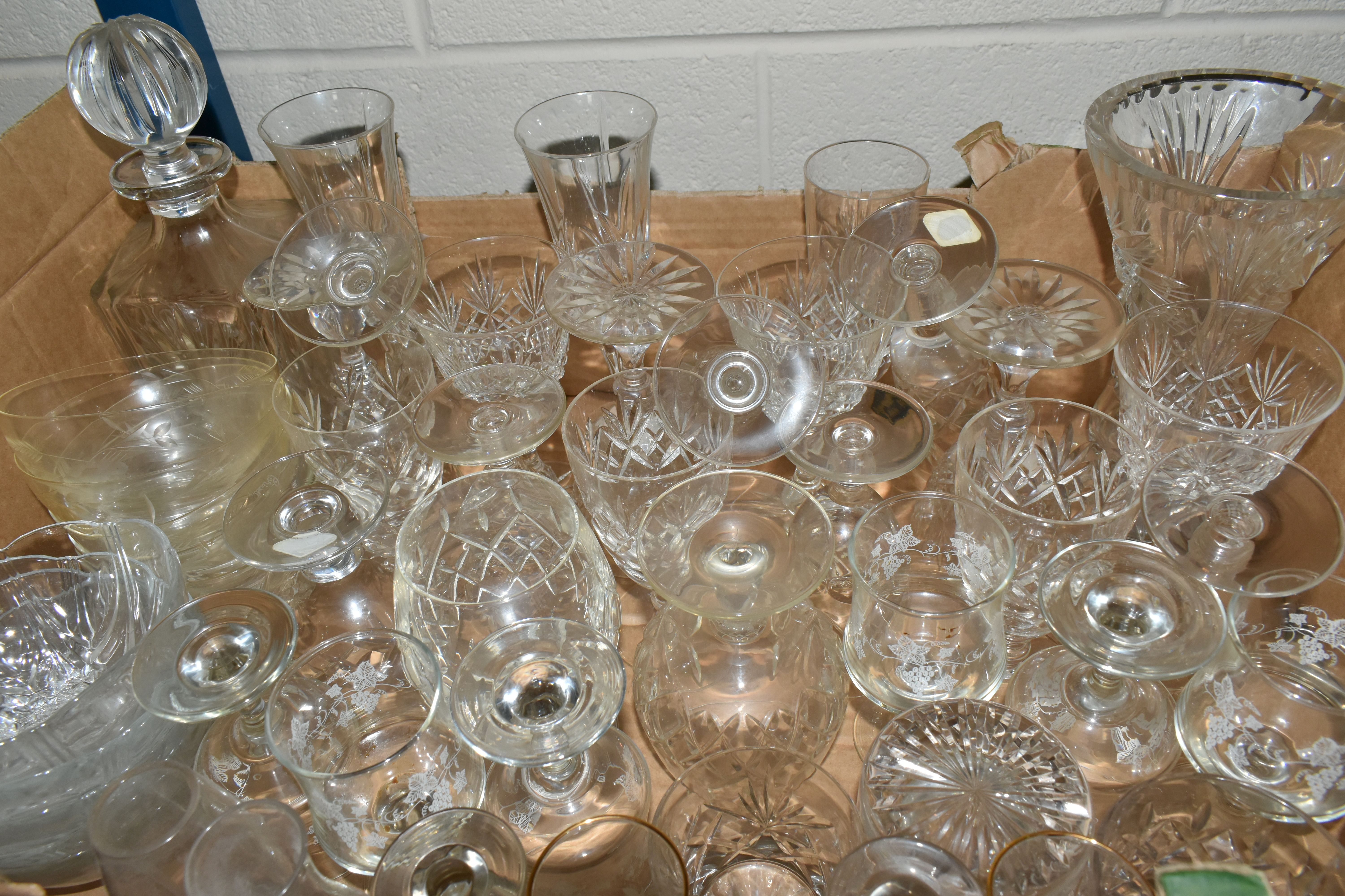 FOUR BOXES AND LOOSE ASSORTED GLASS WARES ETC, to include vintage Babycham glasses, vintage - Image 8 of 8