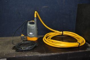 A HOZELOCK FLOWMAX 7500 WATER PUMP with waste pipe and level sensor (PAT pass and working)