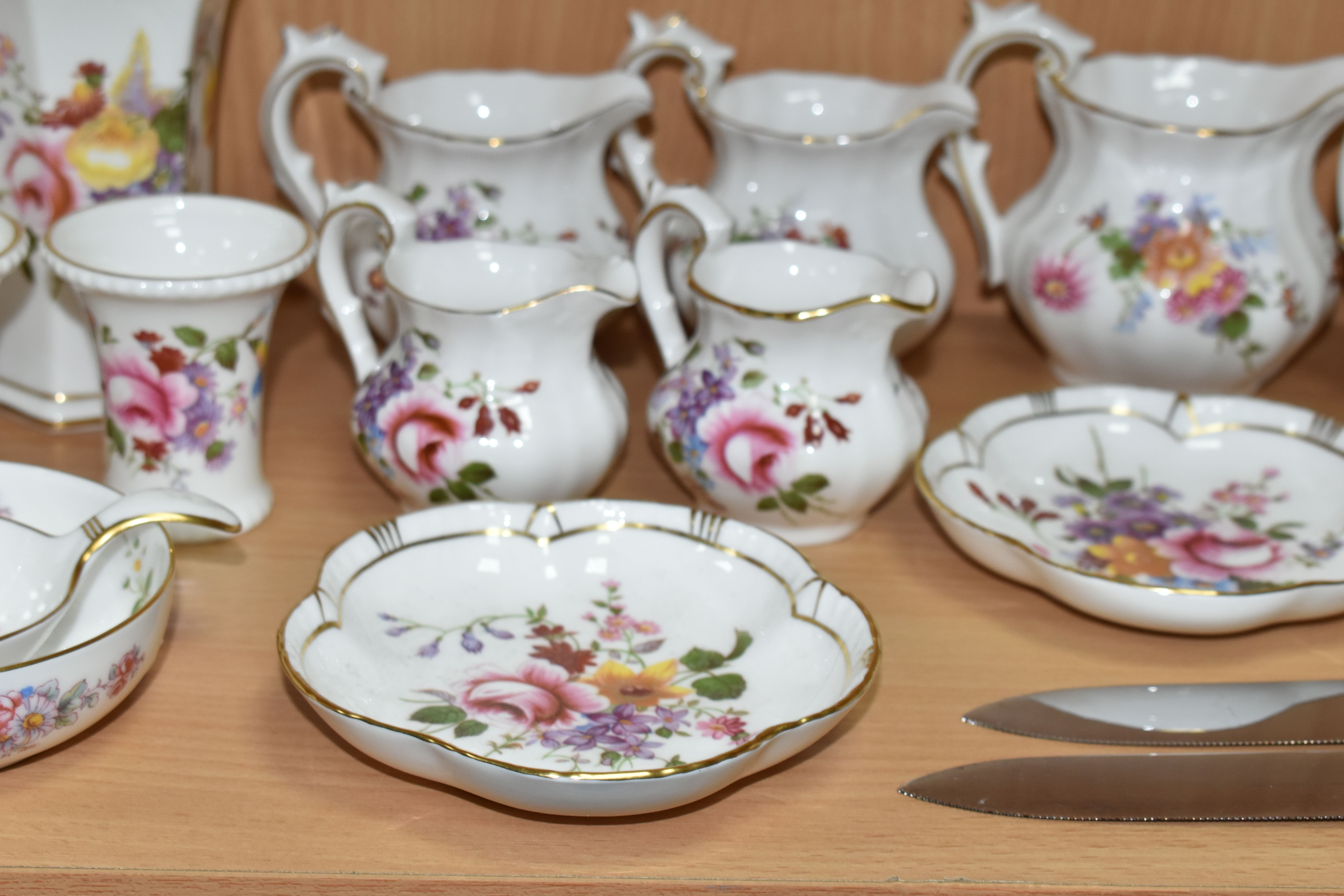A COLLECTION OF ROYAL CROWN DERBY TEA WARES, comprising two Imari bread knives, for sale to OVER 18s - Image 8 of 10