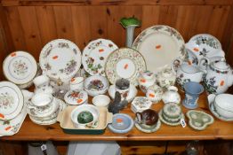 A GROUP OF CERAMICS AND GLASSWARE, comprising seven pieces of Wedgwood Jasperware giftware, Royal