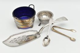 A SELECTION OF SILVERWARE, to include a George III decorative fish server, with hallmark for
