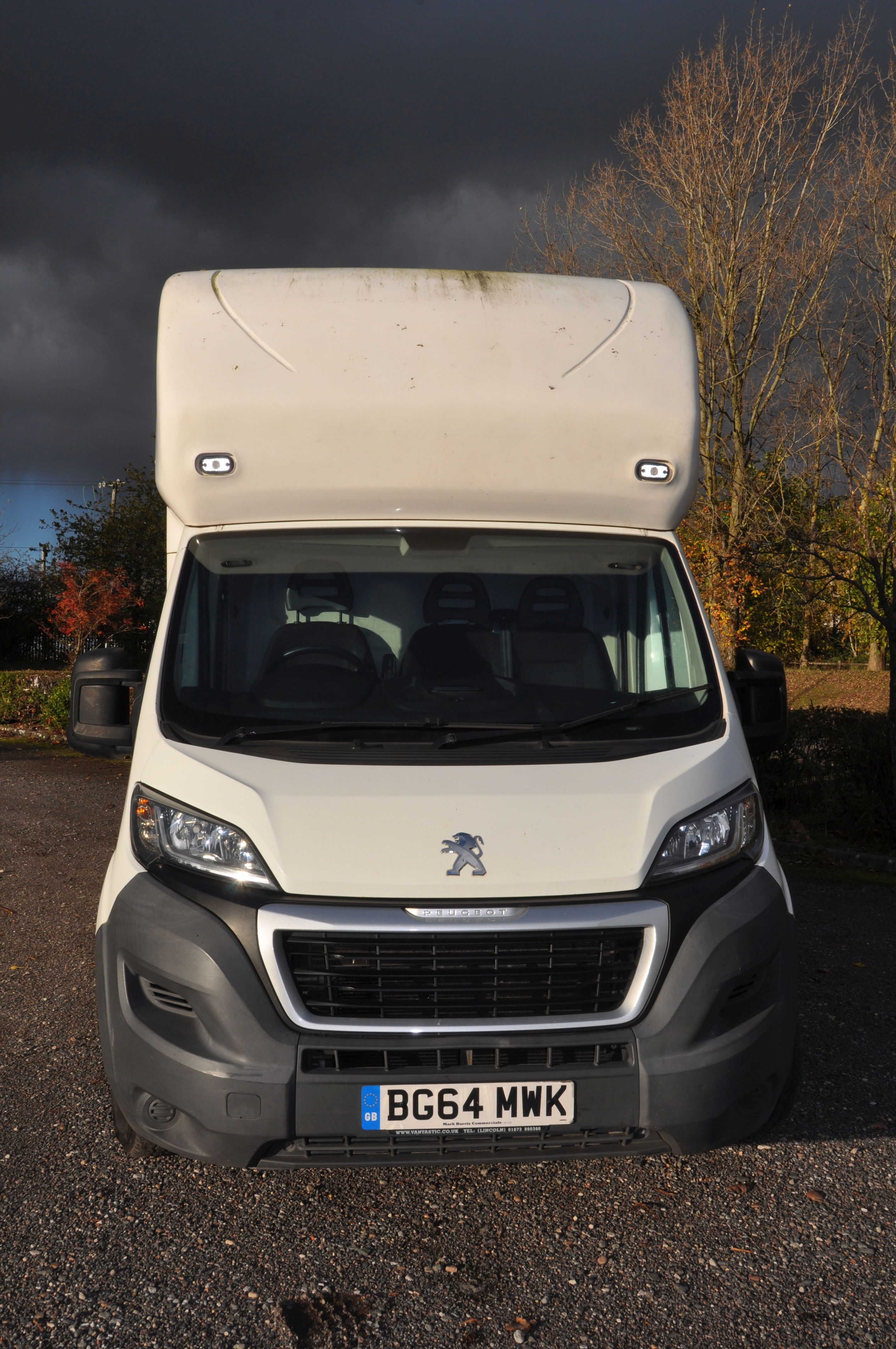 A 2014 PEUGEOT BOXER 335 PROFESSIONAL MAXI MOVER 4.7 METER LOW FLOOR ...