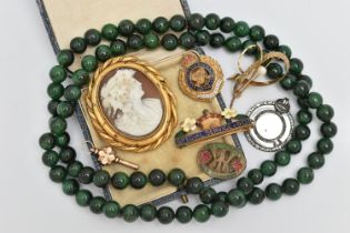 A BAG OF ASSORTED JEWELLERY, to include a boxed yellow metal cameo brooch, centring on a carved