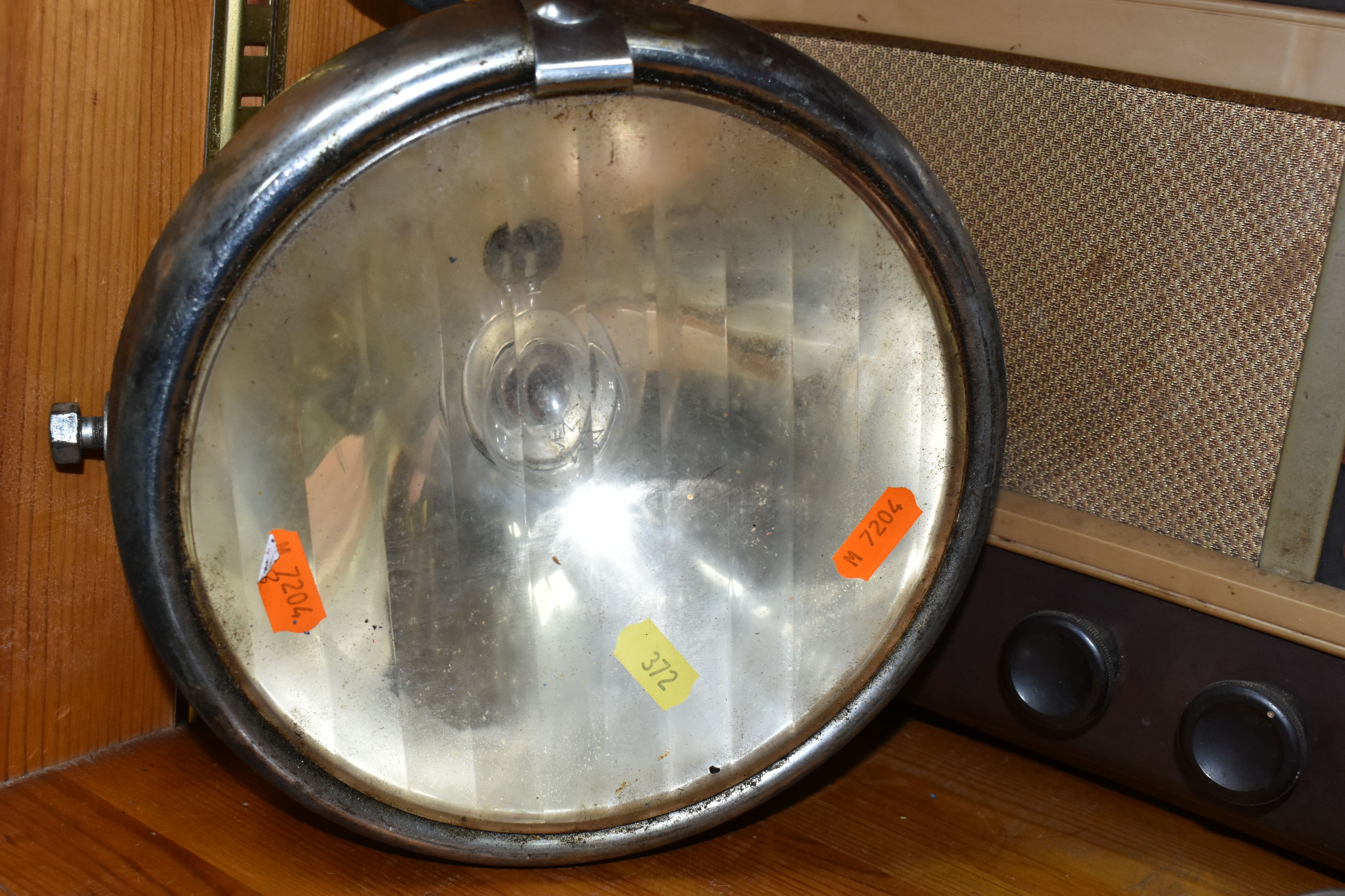 A COSSOR MELODY MAKER RADIOGRAM, brown Bakelite case, a Joseph Lucas Ltd type D142F pre-war - Image 8 of 8