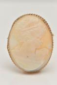 A 9CT GOLD CAMEO BROOCH, of an oval outline, carved shell cameo depicting a lady in profile,