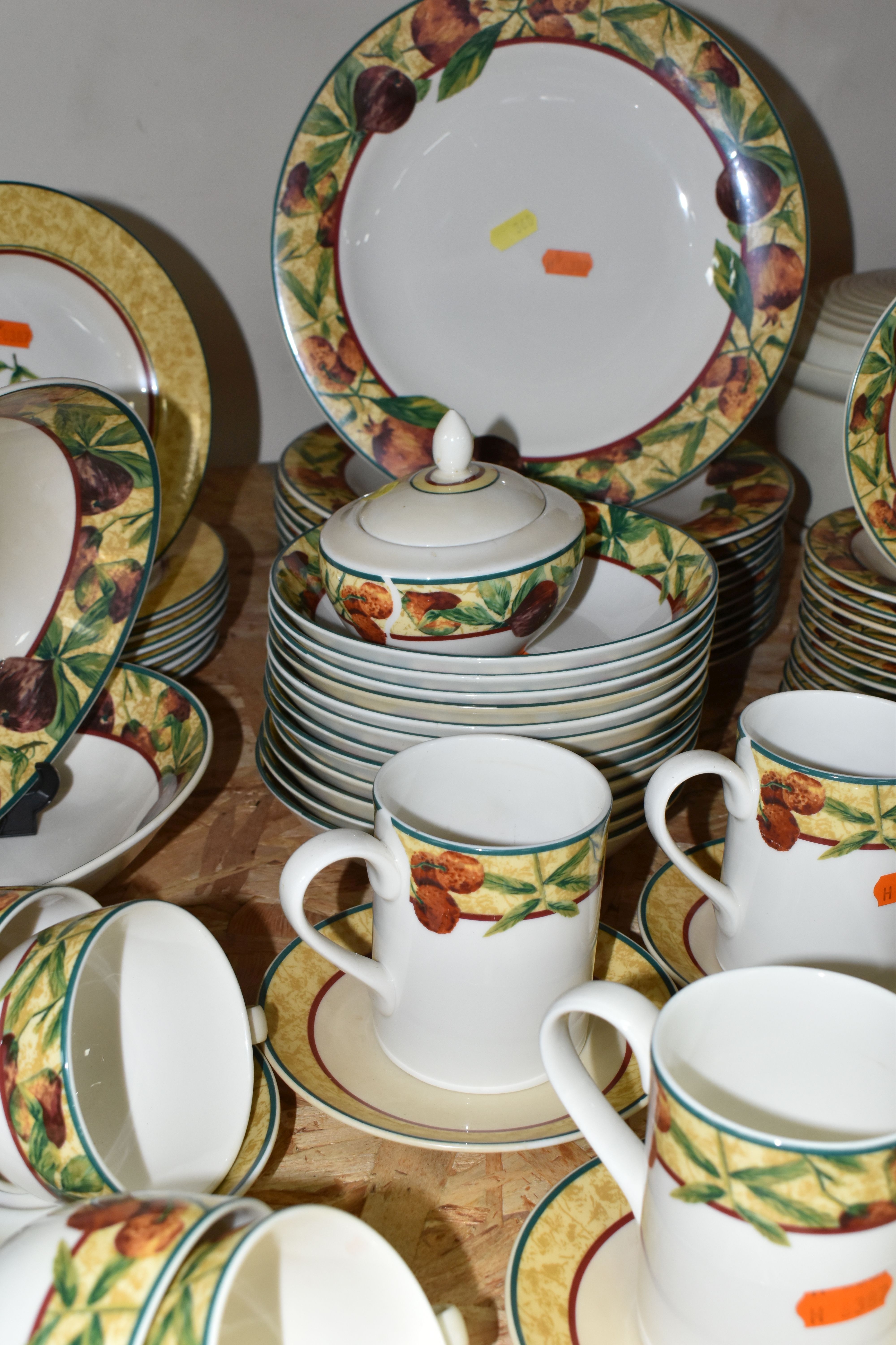 TWO ROYAL DOULTON DINNER SERVICES, a seventy two piece 'Florinda' LS1042 dinner service: - Image 8 of 9