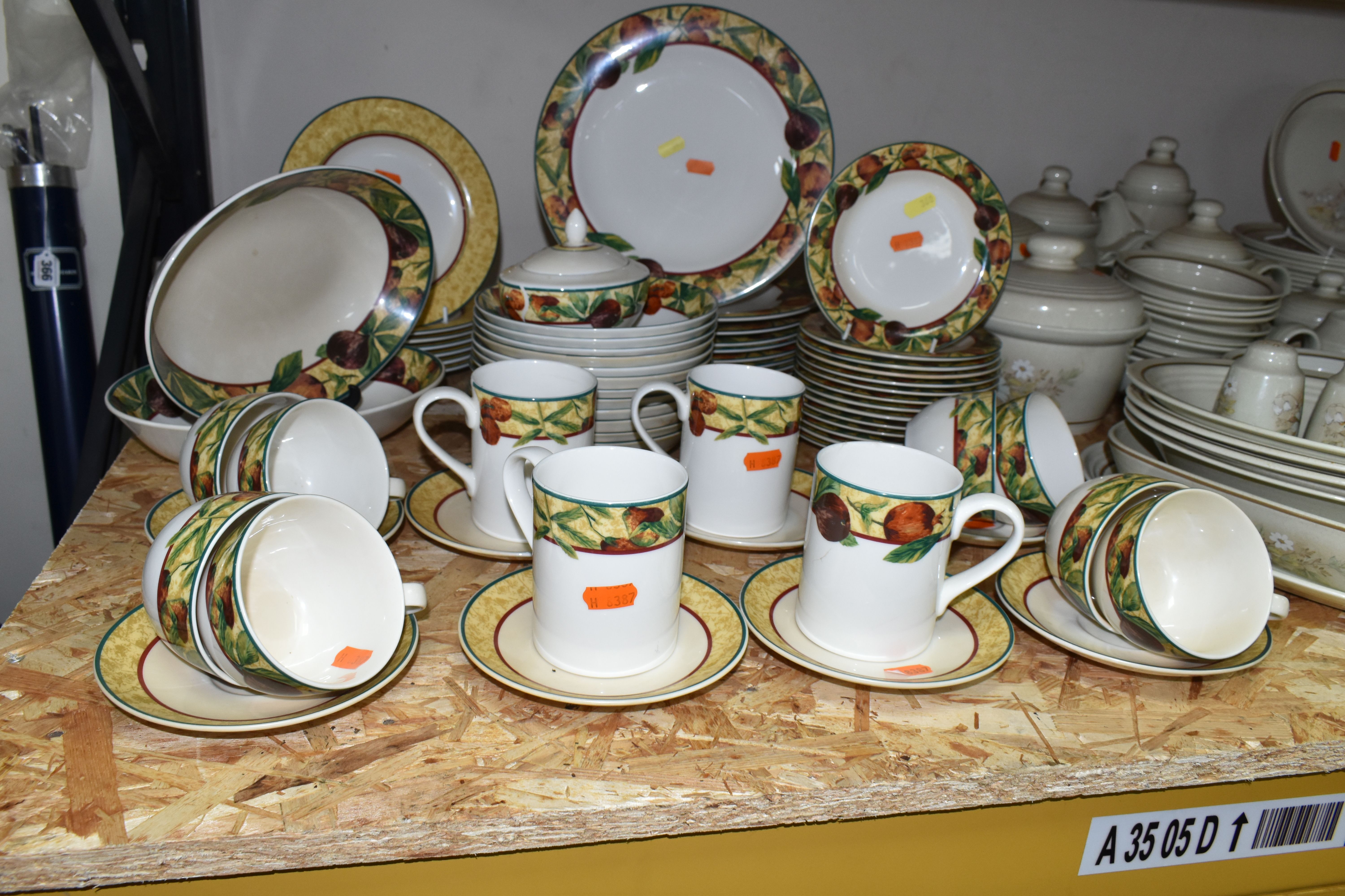 TWO ROYAL DOULTON DINNER SERVICES, a seventy two piece 'Florinda' LS1042 dinner service: - Image 7 of 9