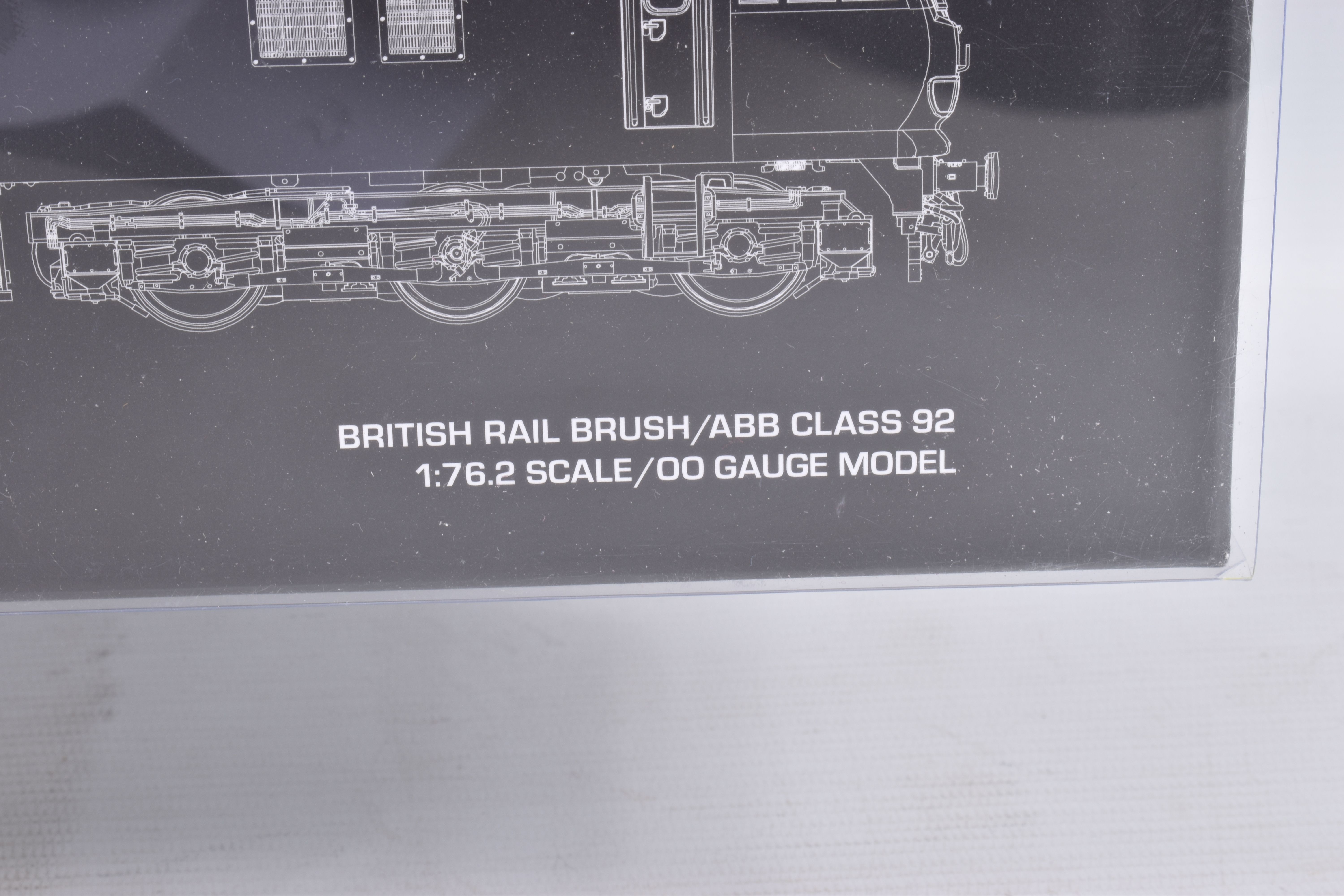 A BOXED ACCURASCALE OO GAUGE BRITISH RAIL BRUSH CLASS 92 LOCOMOTIVE, 'Bertolt Brecht' no. 92 036, - Image 2 of 4
