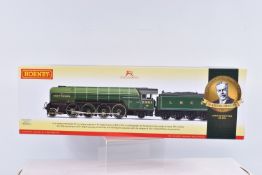 A BOXED HORNBY MODEL RAILWAY STEAM LOCOMOTIVE, OO Gauge, Class P2, 'Cock O' the North' (limited