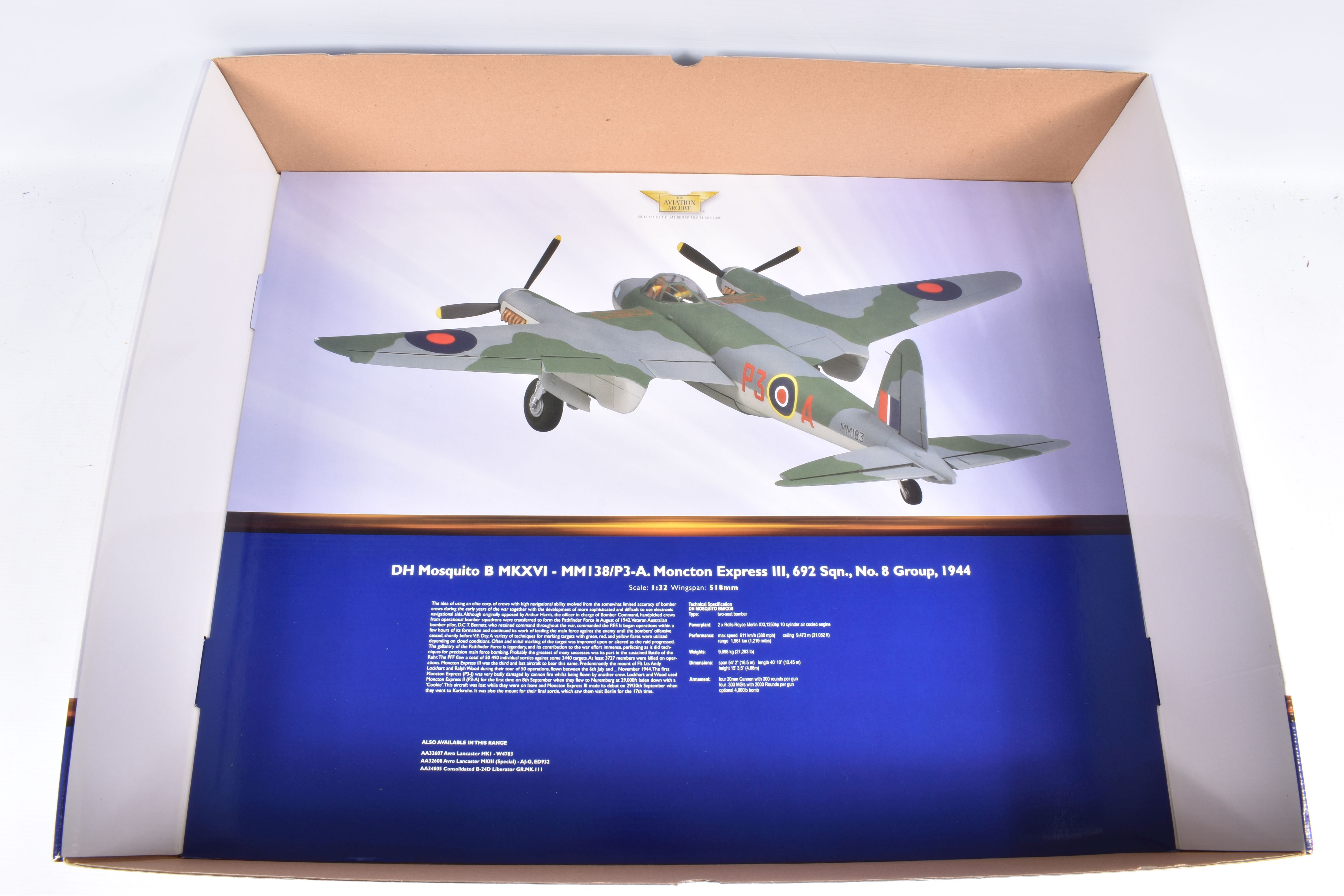 A BOXED LIMITED EDITION CORGI AVIATION ARCHIVE WORLD WAR II BOMBERS ON THE HORIZON DH MOSQUITO B - Image 2 of 4