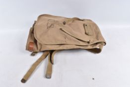 A NICE WWII 1942 UNITED STATES ARMY CANVAS BAG, it is khaki in colour and the front has U.S