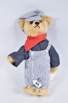 AN UNBOXED STEIFF LIMITED EDITION TEDDY BEAR 'Casey', from 1996, No.665134, golden plush mohair bear