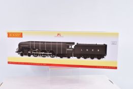 A BOXED HORNBY MODEL RAILWAYS OO GAUGE LOCOMOTIVE, LNER Class WI, 'Hush Hush' 4-6-4 'British