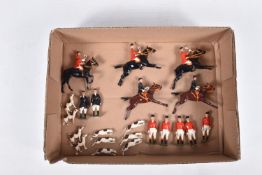 A QUANTITY OF BRITAINS HOLLOWCAST LEAD HUNTING SERIES FIGURES, five mounted and seven standing