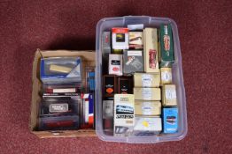 A QUANTITY OF BOXED MODERN DIECAST BUS AND COACH MODELS, to include Rapido Trains 1/76 scale West