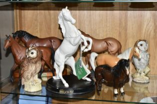 SIX ROYAL DOULTON / BESWICK HORSES / PONIES AND TWO BESWICK OWL LIQUEUR FLASKS, the horses and