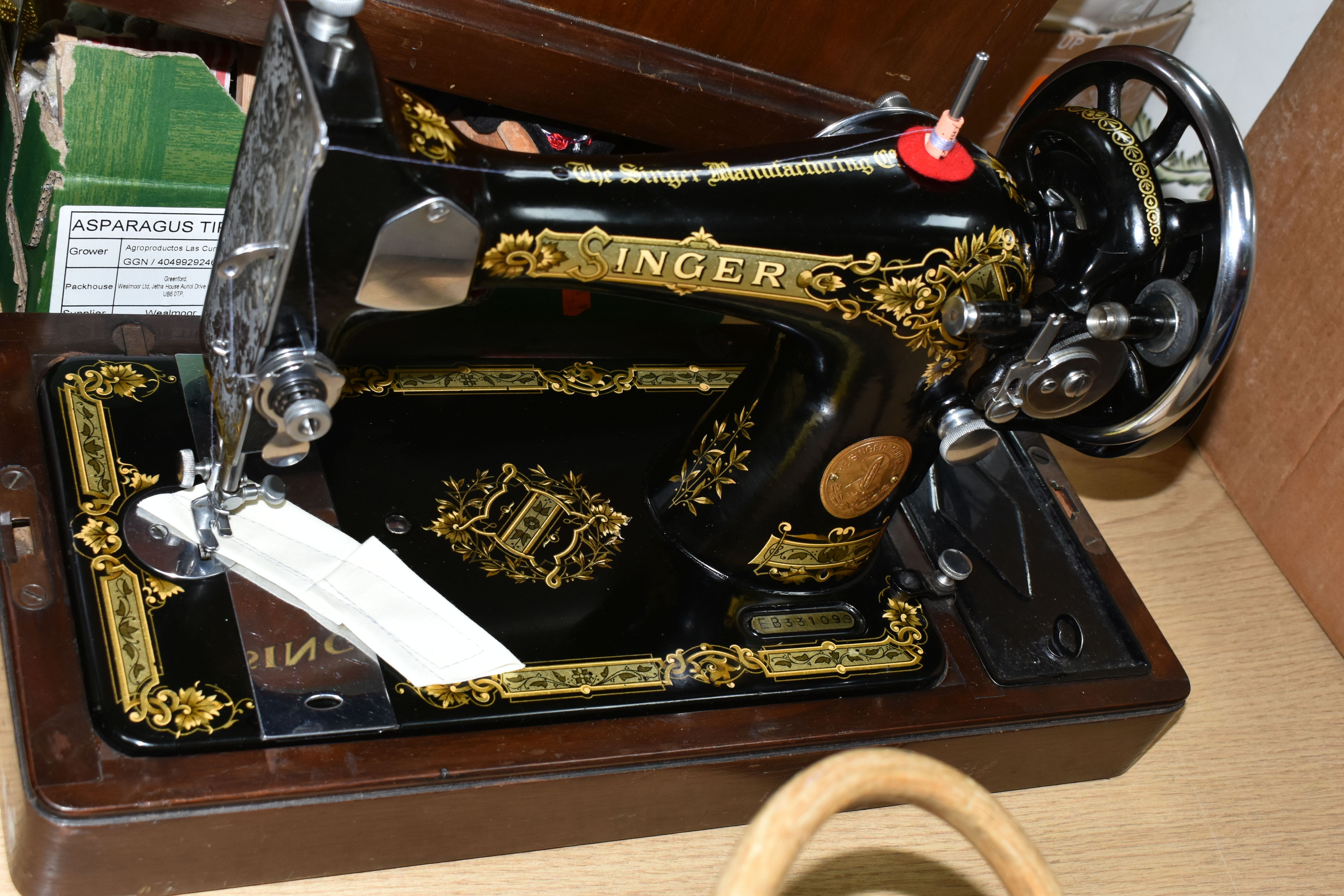 A BOX AND LOOSE SEWING MACHINE AND LACE MAKING EQUIPMENT, to include a wooden cased Singer sewing - Image 7 of 7