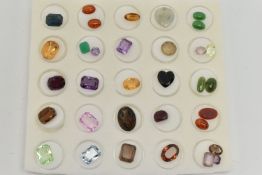 AN ASSORTMENT OF LOOSE GEMSTONES, thirty three stones in total, to include copal amber, synthetic