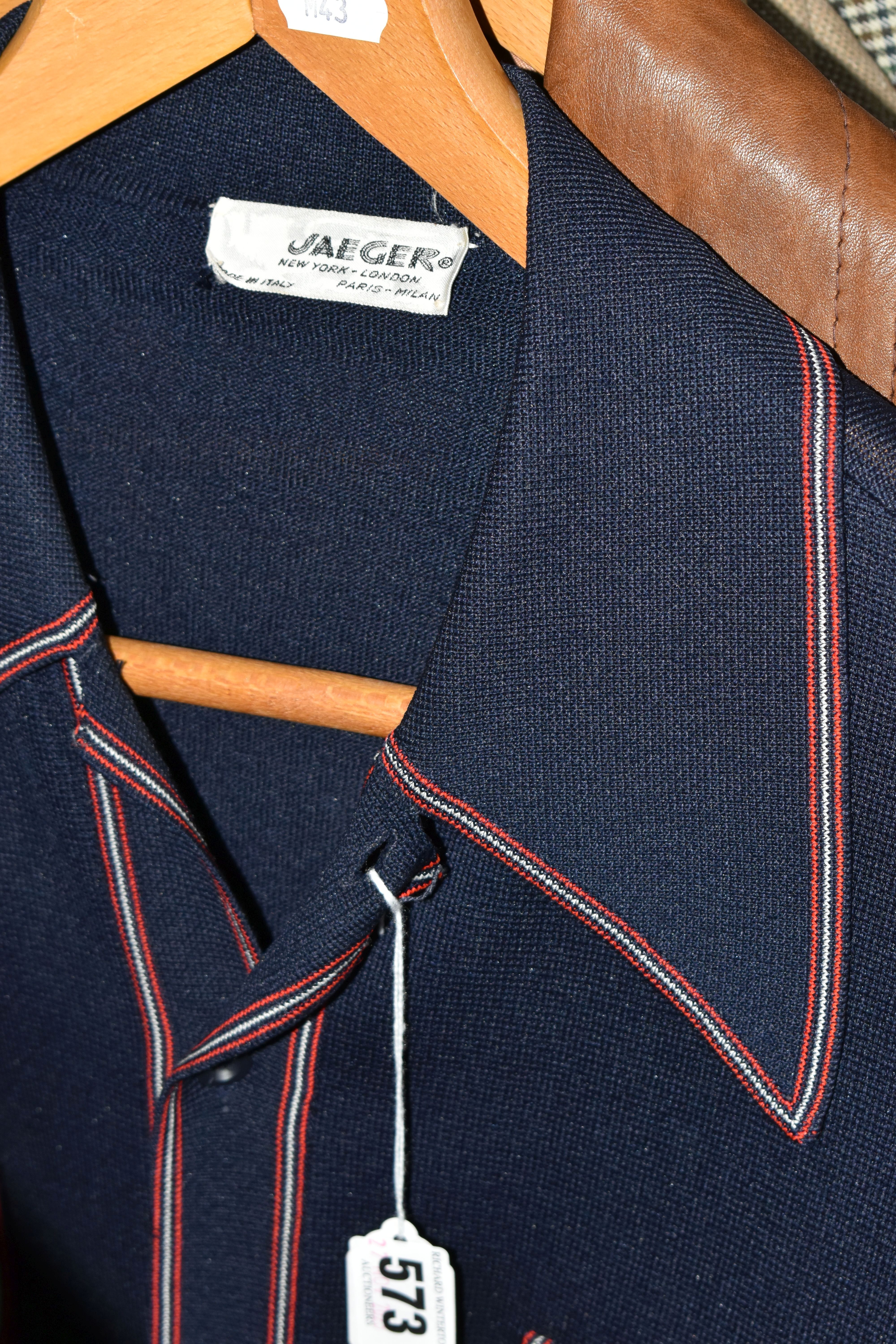 ONE RAIL OF GENTLEMEN'S VINTAGE CLOTHING, to include a navy blue Jaeger woolen shirt, a brown - Image 2 of 11