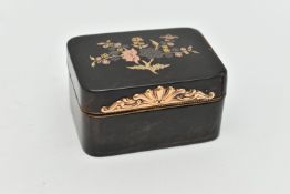 A LATE 18TH / 19TH CENTURY CONTINENTAL TORTOISESHELL AND YELLOW AND WHITE METAL MOUNTED AND INLAID