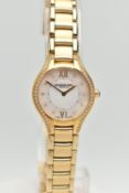 A LADIES 'RAYMOND WEIL GENEVE' WRISTWATCH, quartz movement, round mother of pearl dial signed '
