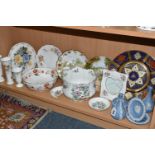 A GROUP OF NAMED CERAMICS, comprising a Caverswall Imari design cabinet plate, a Royal Crown