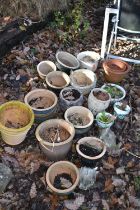 A LARGE SELECTION OF SMALL GARDEN PLANT POTS, of various sizes (18)