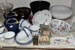 A GROUP OF CERAMICS AND GLASS WARES, to include a Poole Pottery 'Blue Cockerel' trinket dish, a