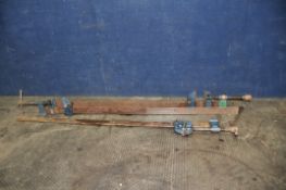 THREE VINTAGE SASH CRAMPS 114cm long (no brand name) with spring loaded (Condition Report: surface