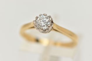 AN 18CT GOLD SINGLE STONE CUBIC ZIRCONIA RING, a circular cut cubic zirconia prong set in white