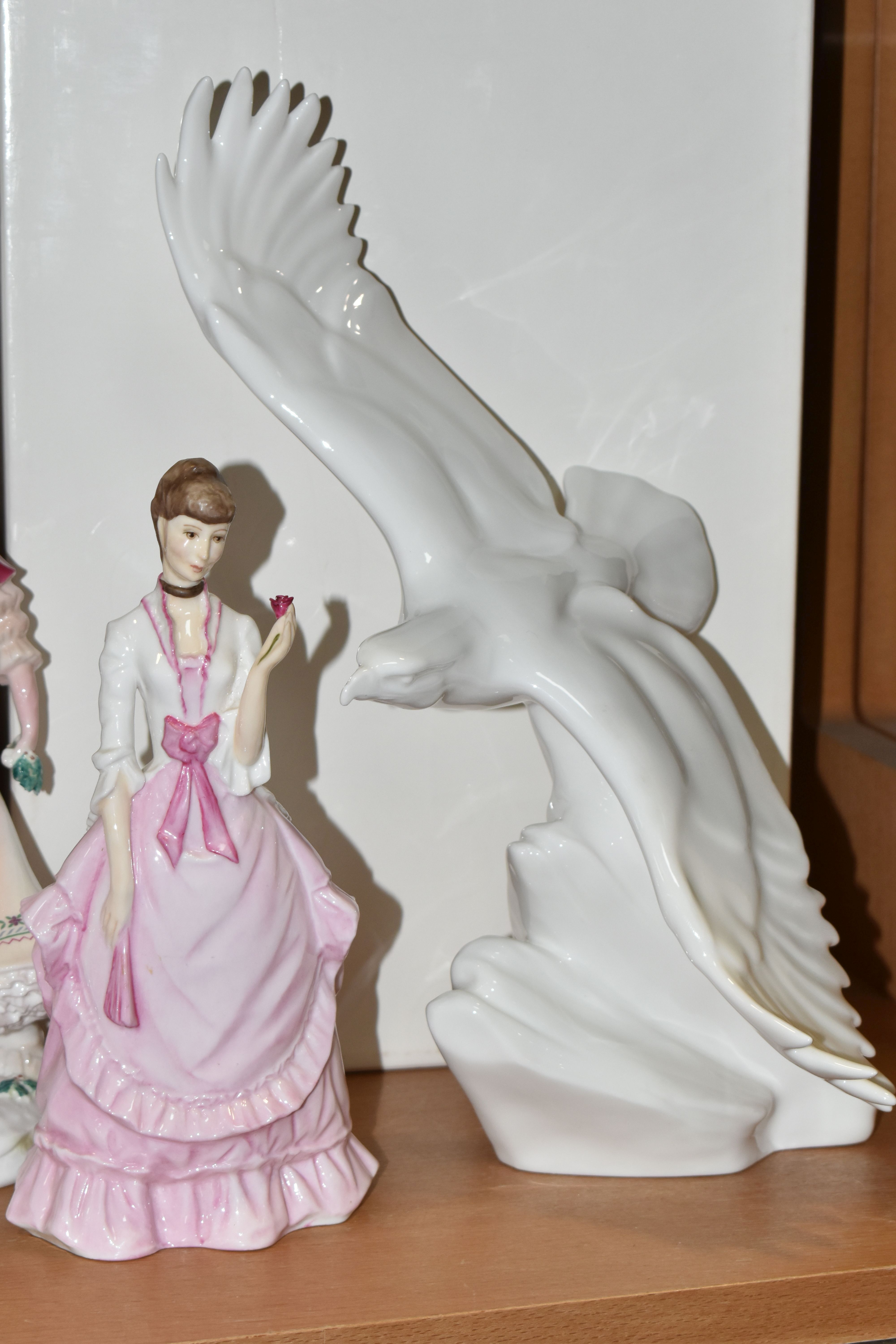 FIVE ROYAL DOULTON FIGURINES, to include a boxed 'Images Of Nature' collection Soaring High - Image 2 of 6