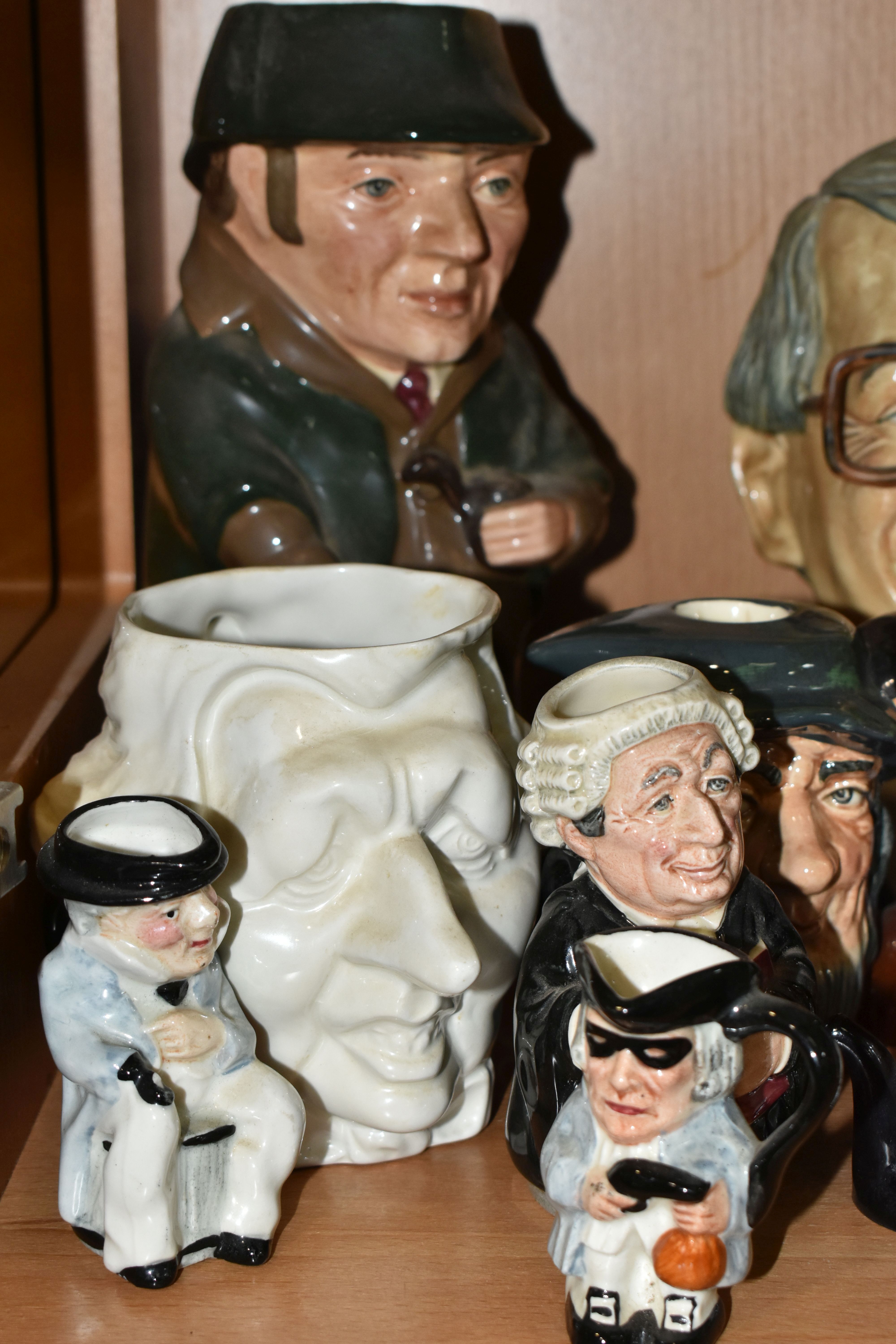 A COLLECTION OF SMALL NOVELTY TEAPOTS, CHARACTER AND TOBY JUGS, fourteen pieces to include Royal - Image 7 of 7