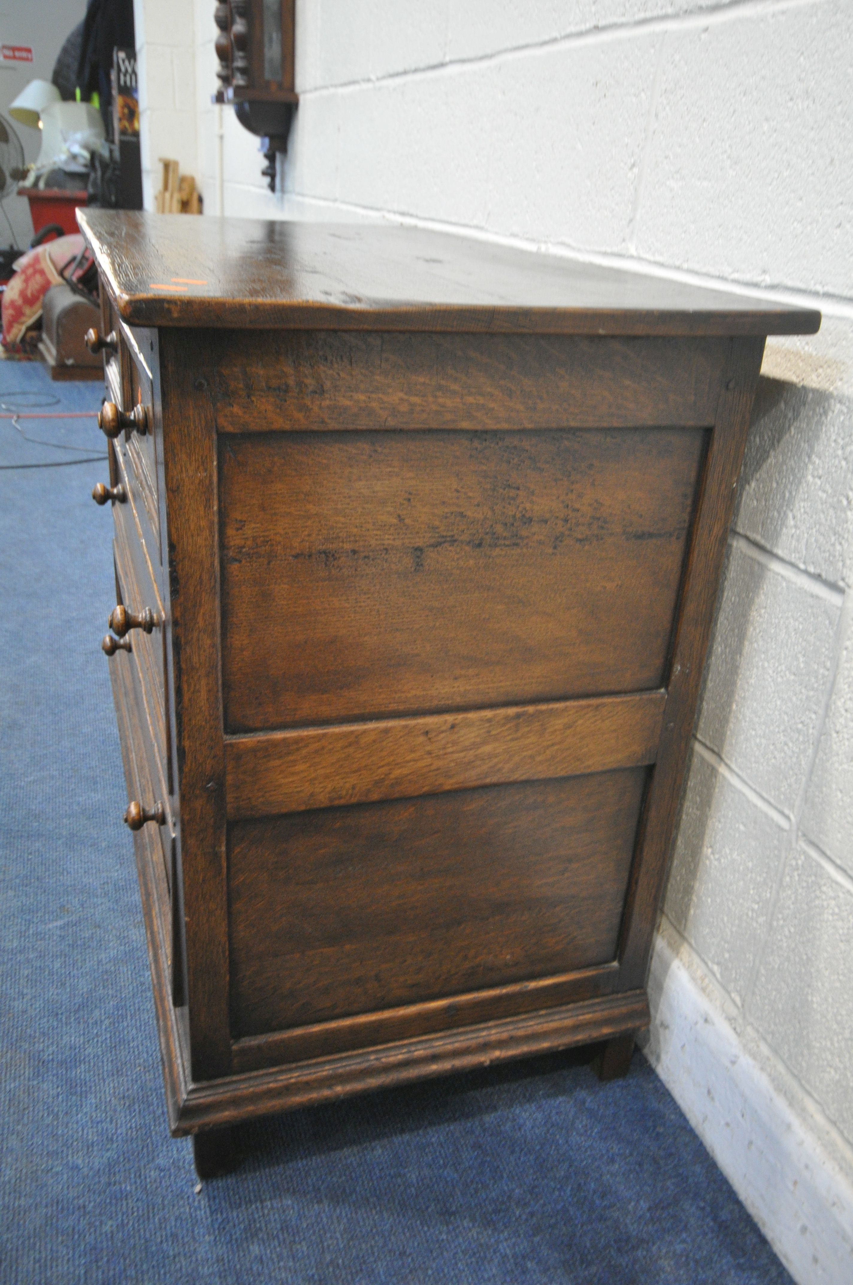 IN THE MANNER OF TITCHMARSH AND GOODWIN, A SOLID OAK CHEST OF TWO SHORT OVER TWO LONG DRAWERS, width - Image 4 of 4