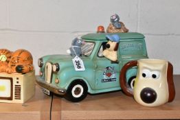 A GROUP OF FOUR COOKIE JARS, a Border Fine Arts-Enesco 'Wallace and Gromit Van' A6488 storage jar,