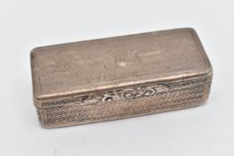 AN EARLY VICTORIAN NATHANIEL MILLS SILVER SNUFF BOX, the rectangular shape with engine turned banded