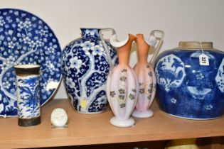 FOUR PIECES OF ORIENTAL BLUE AND WHITE PORCELAIN, A MODERN CARVED JADE OVAL PENDANT AND A PAIR OF
