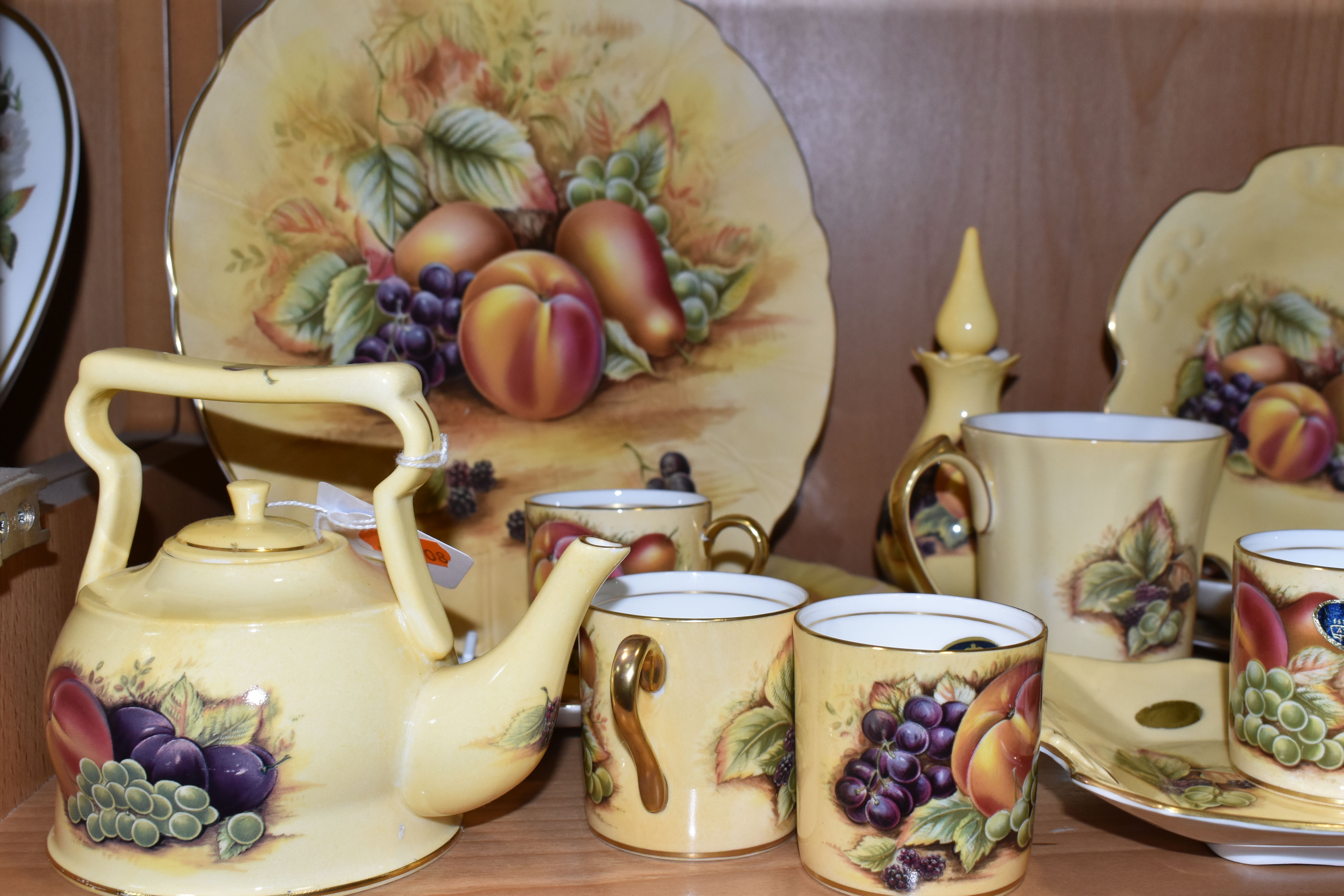 THIRTY EIGHT PIECES OF AYNSLEY ORCHARD GOLD TEA AND DINNER WARES, to include a tea for one teapot, - Image 2 of 11