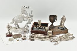 A BOX OF ASSORTED ITEMS, to include a white metal cigarette case stamped to the base 'Heco En Mexico