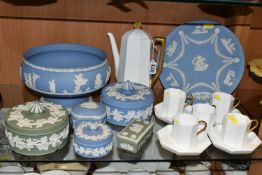 A GROUP OF WEDGWOOD JASPERWARE AND A WEDGWOOD OCTAGONAL GOLD GILT COFFEE SET, comprising a coffee