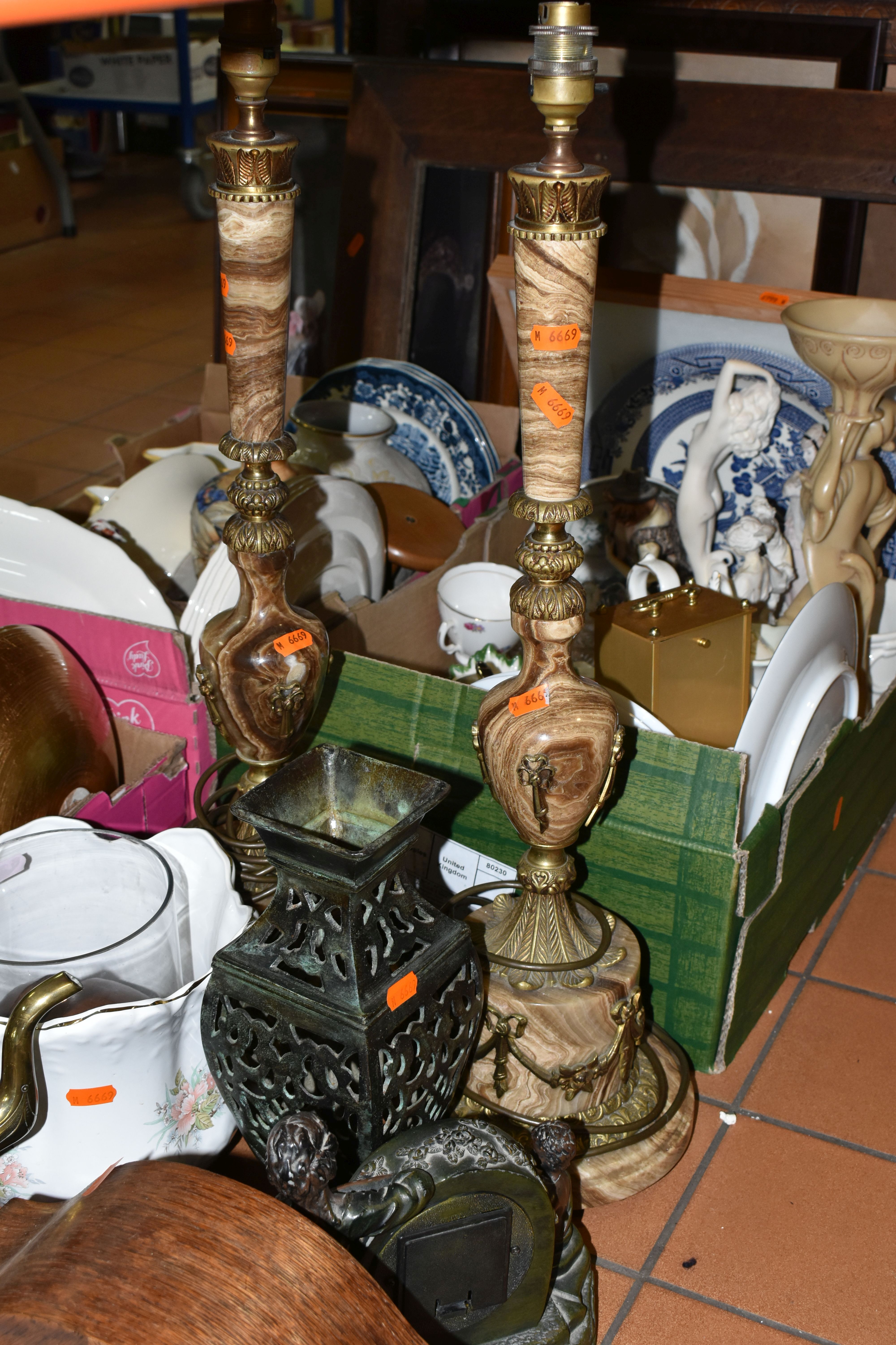 THREE BOXES OF CERAMICS AND SUNDRIES, to include a pair of marble and gilt metal table lamps, height - Image 14 of 15