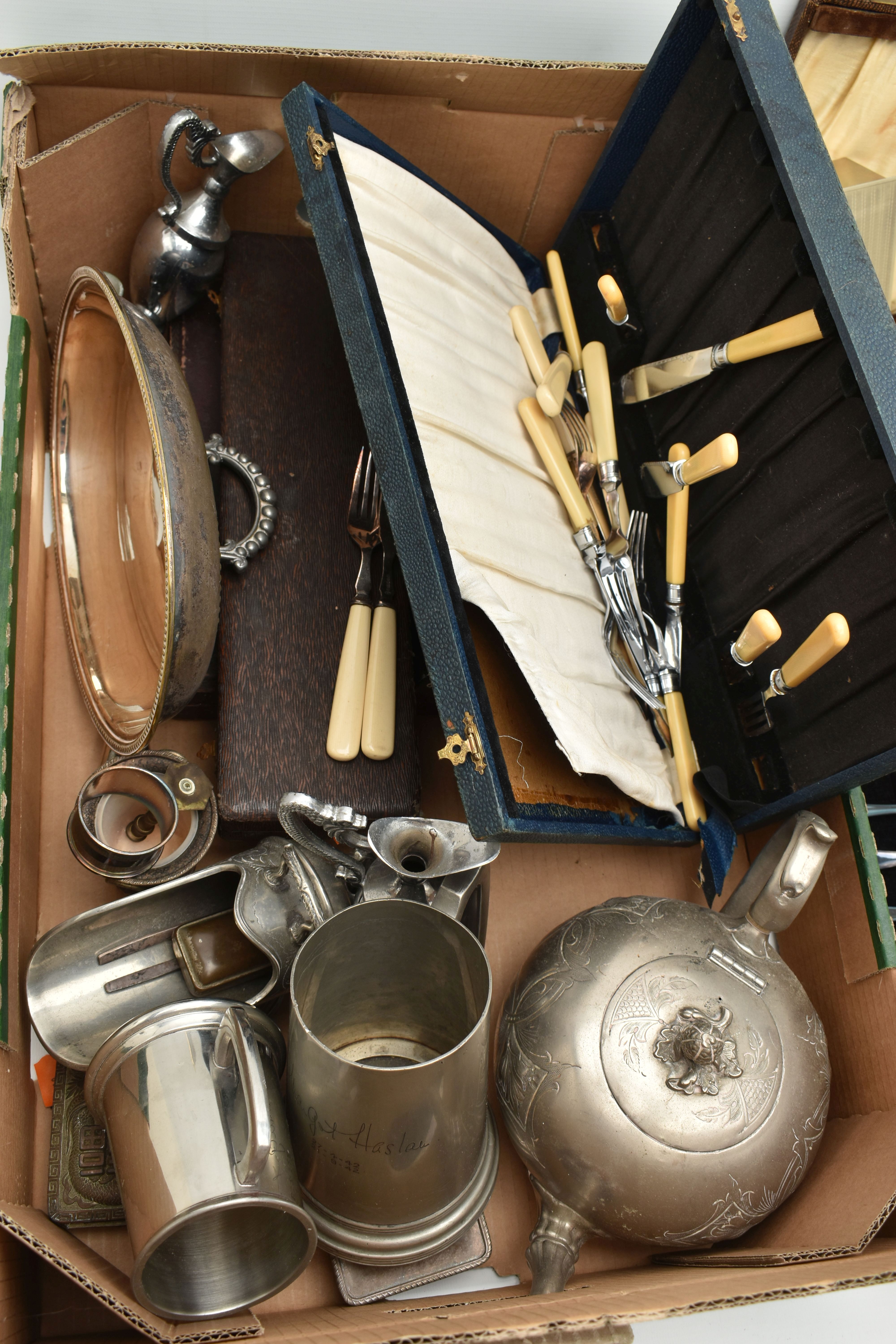 A BOX OF ASSORTED WHITE METAL WARE, to include a pint and half pint tankards, sugar scuttle, teapot, - Image 3 of 4