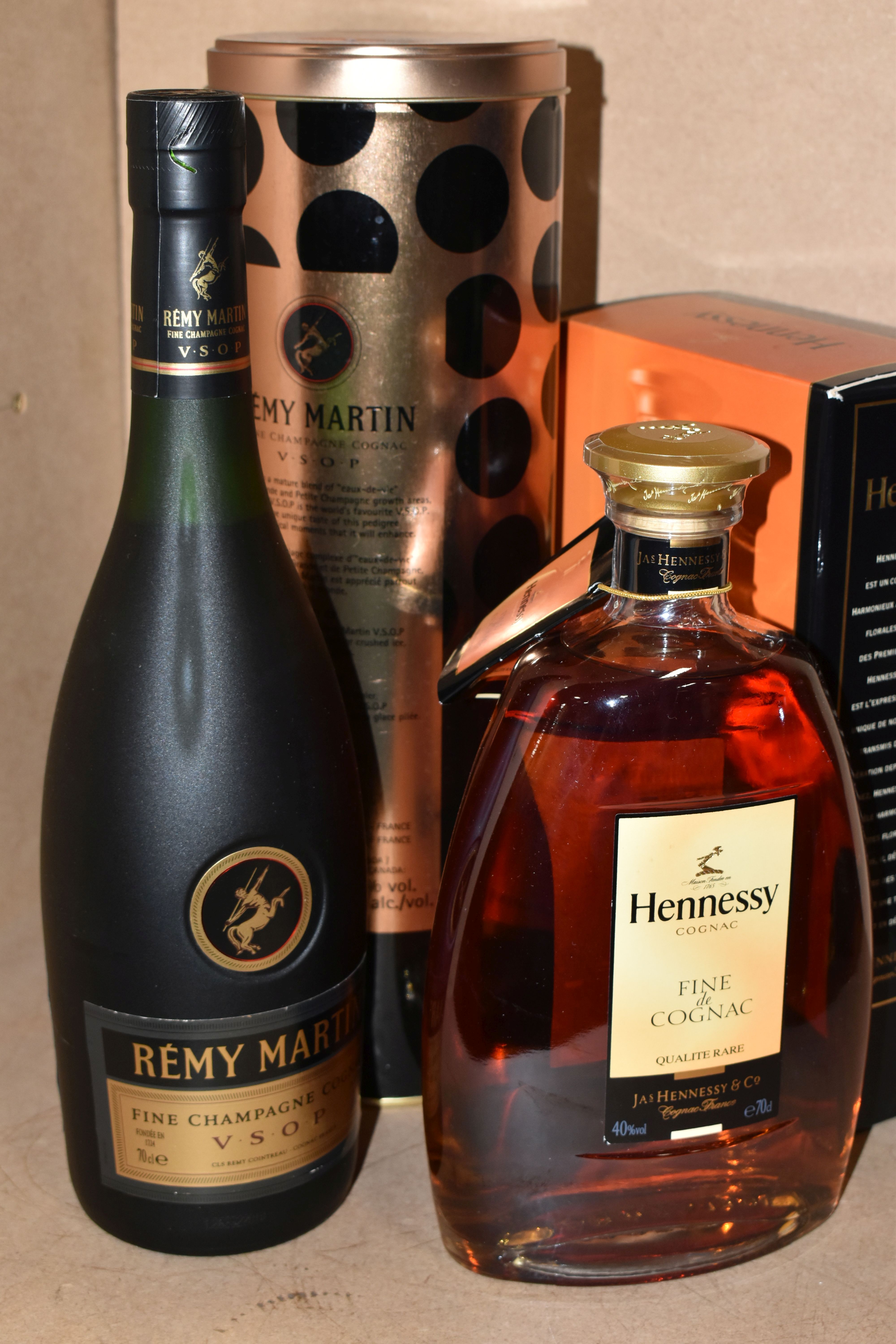 FOUR BOTTLES OF COGNAC comprising two botttles of Hennessy Fine de Cognac 40% vol. 70cl and two - Image 4 of 4